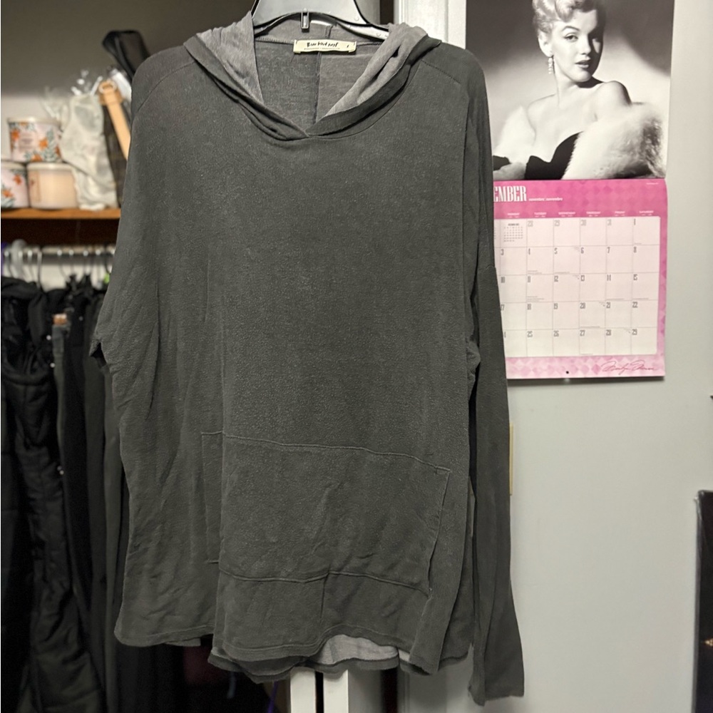 Three Birds Nest charcoal grey Hooded Long Sleeve Top